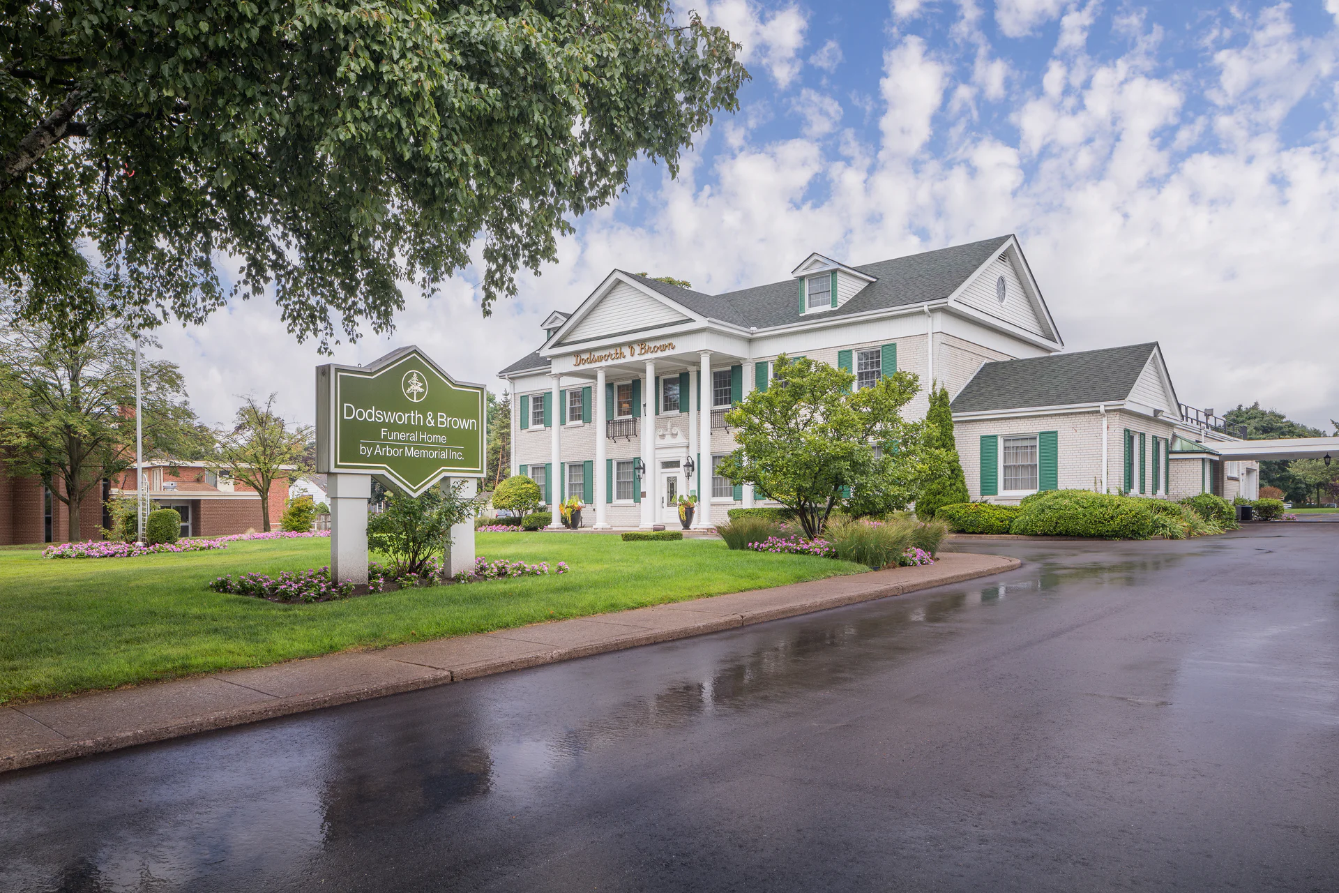 Dodsworth & Brown Funeral Home Burlington Chapel