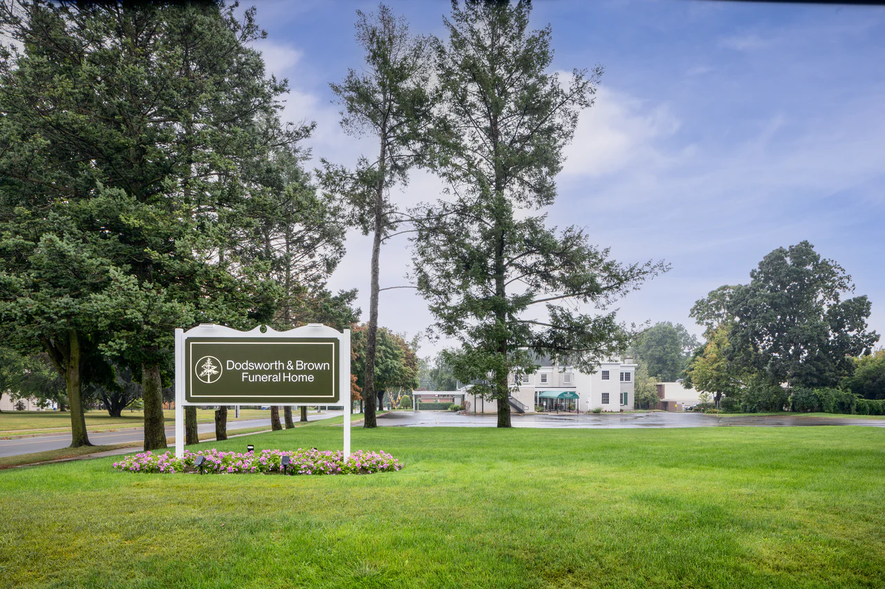 Dodsworth & Brown Funeral Home Burlington Chapel